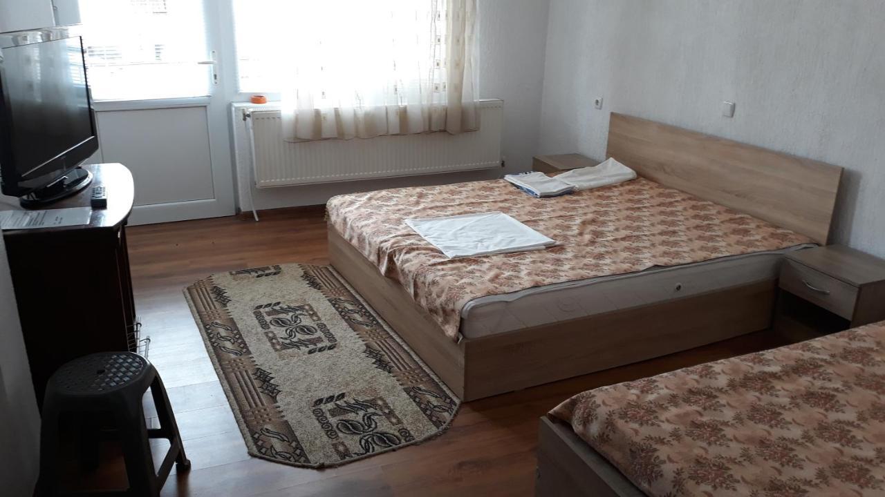 Вила Багрянови Dospat Buitenkant foto